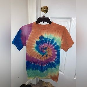 Disney world t shirt